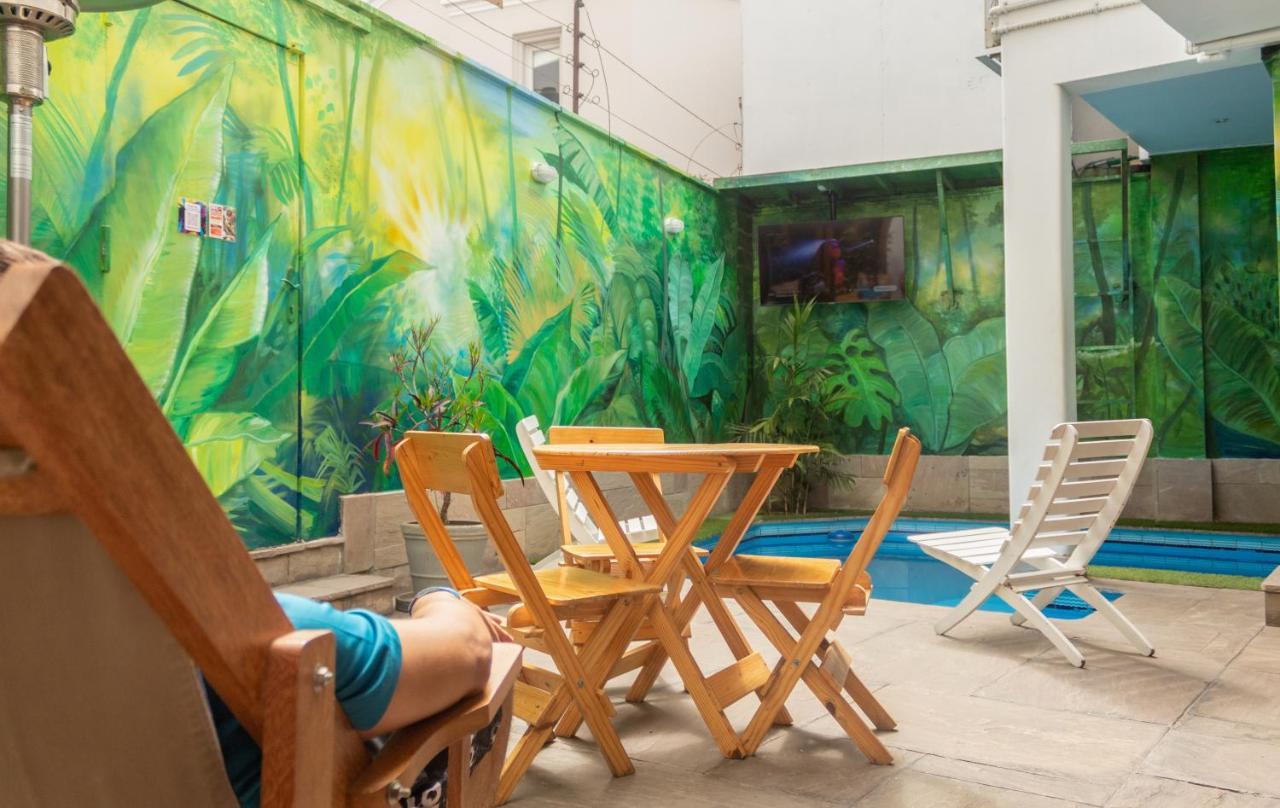 Rainbow Hostel Lima Exterior foto